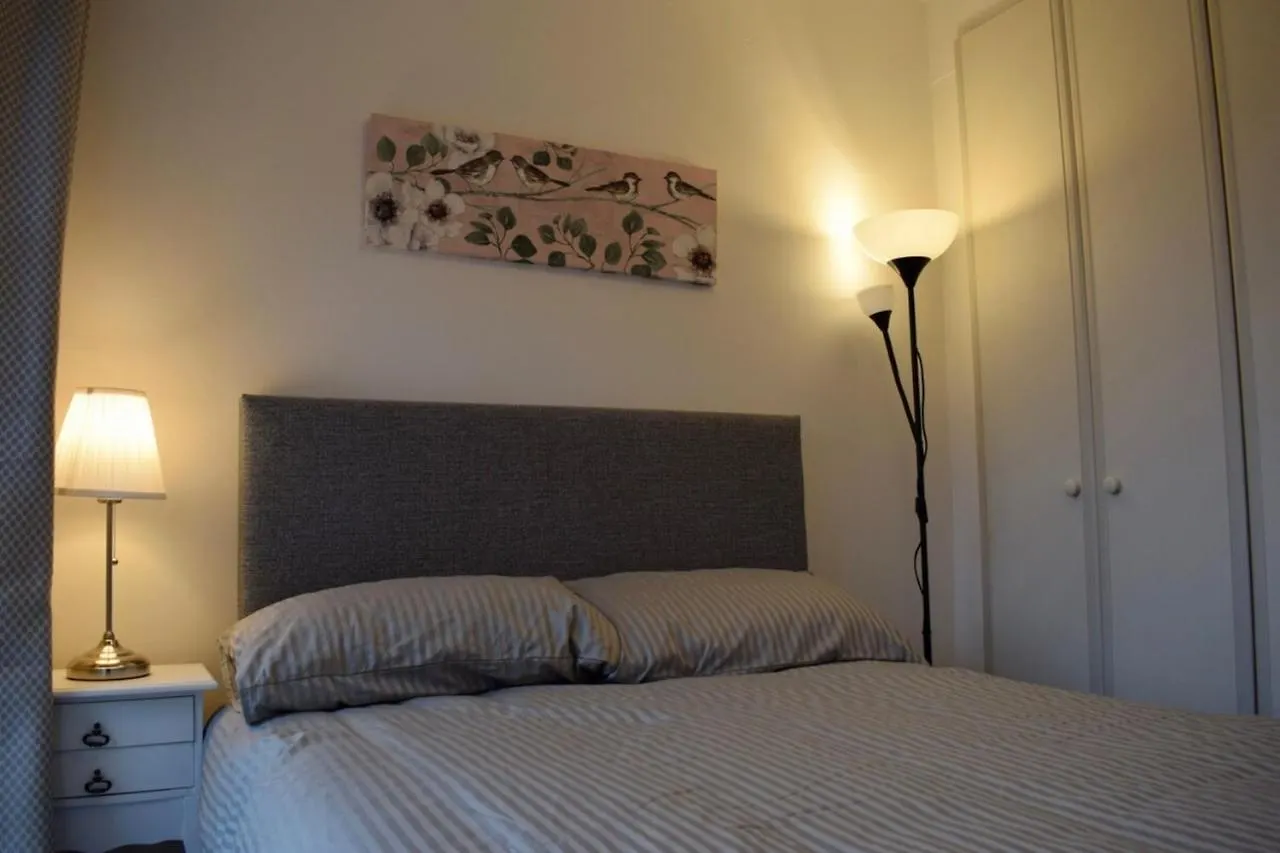 2 Bedroom Apartment Near Historical Christchurch Dublin Ireland