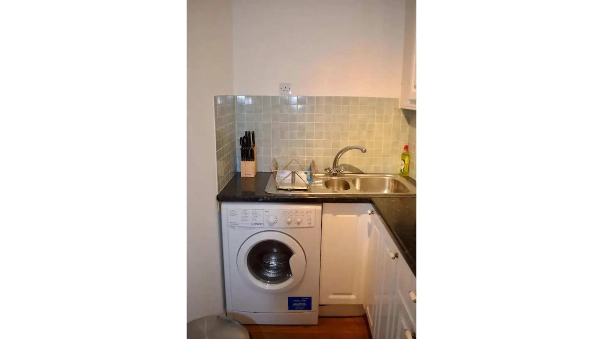 2 Bedroom Apartment Near Historical Christchurch Dublin Ireland