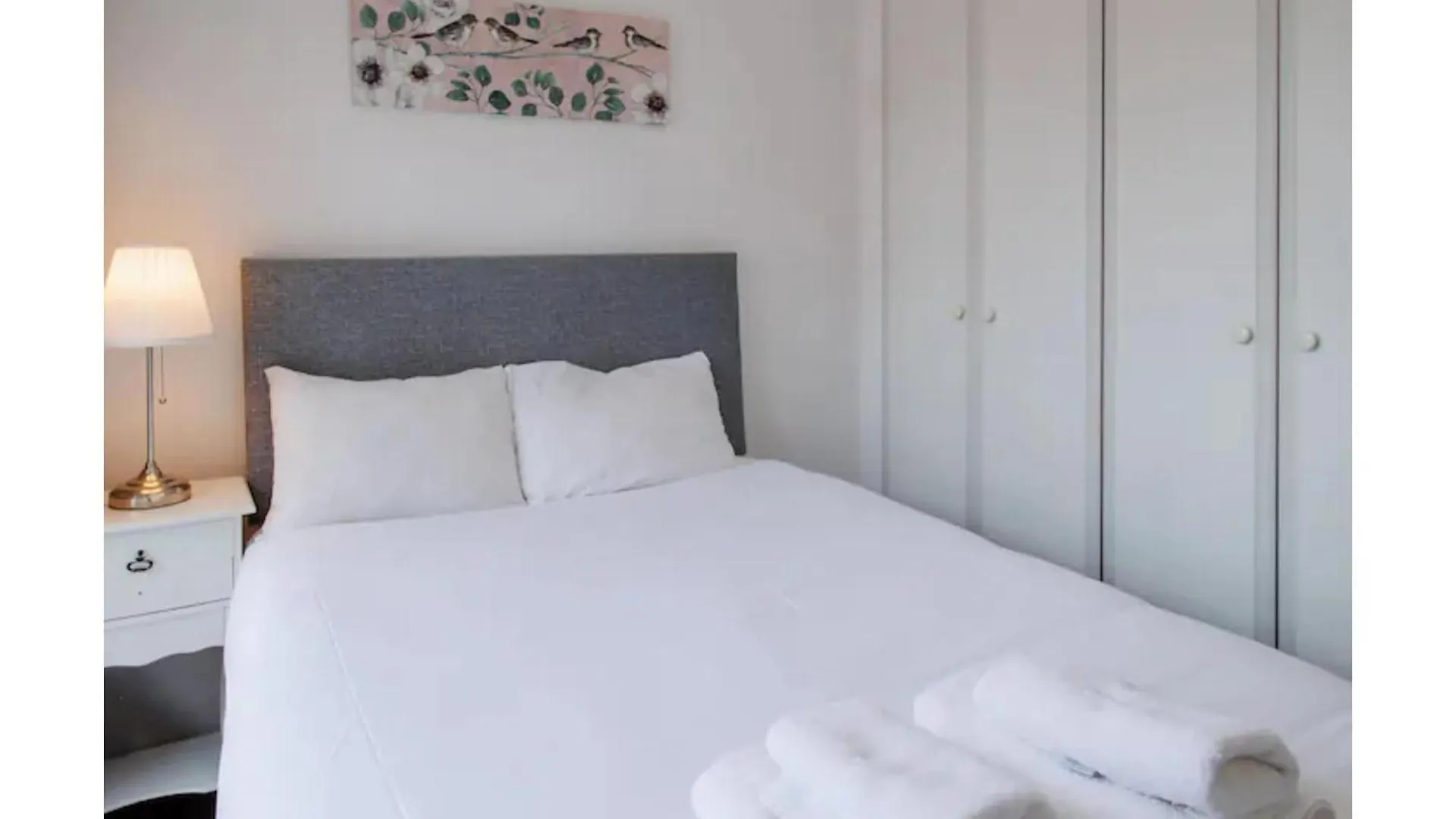2 Bedroom Apartment Near Historical Christchurch Dublin