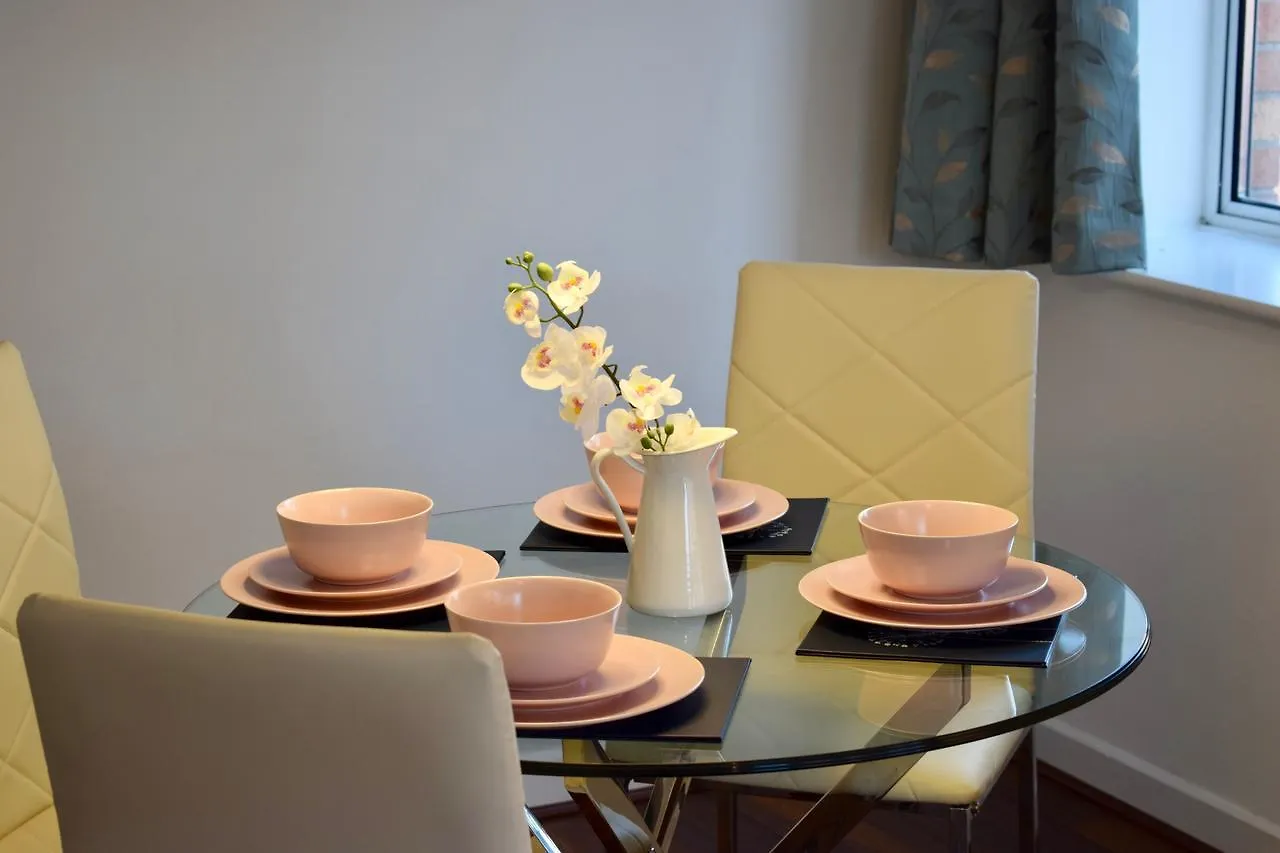 2 Bedroom Apartment Near Historical Christchurch Dublin